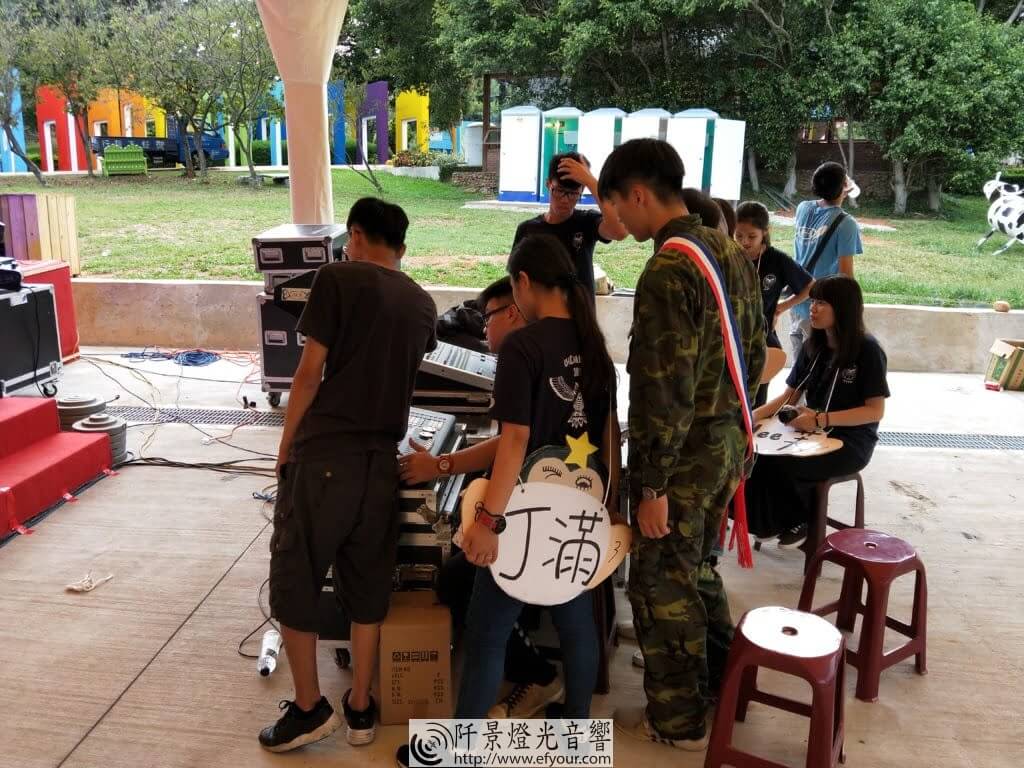 %E4%B8%AD%E5%8E%9F%E5%A4%A7%E5%AD%B8-13-1024x768 好玩的迎新晚會