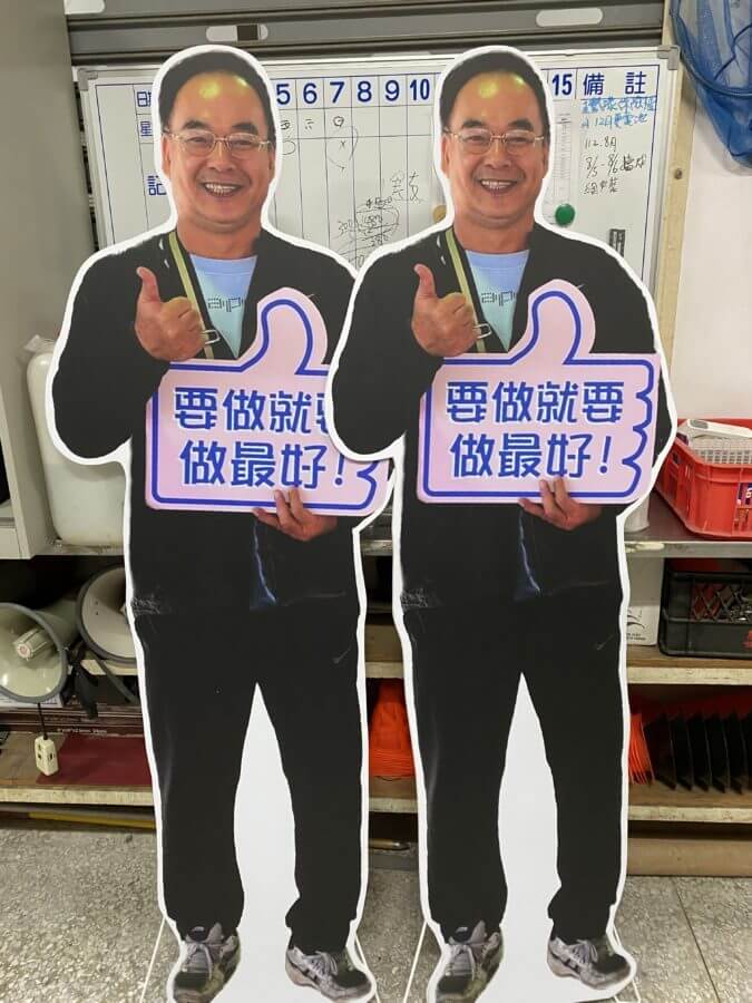 %E4%BA%BA%E5%9E%8B%E7%AB%8B%E7%89%8C-675x900 人型立牌-製作（造型切割服務）