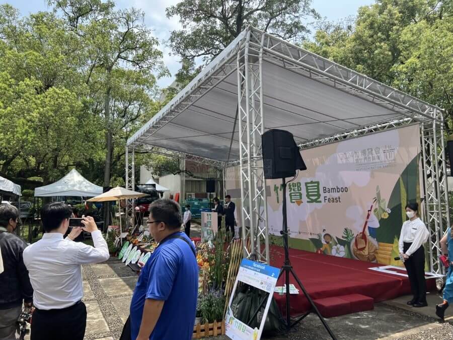 戶外餐敘活動-3-900x675 戶外餐桌佈置(桌椅帳篷舞台)