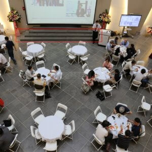 用餐圓桌椅 (小圓桌)