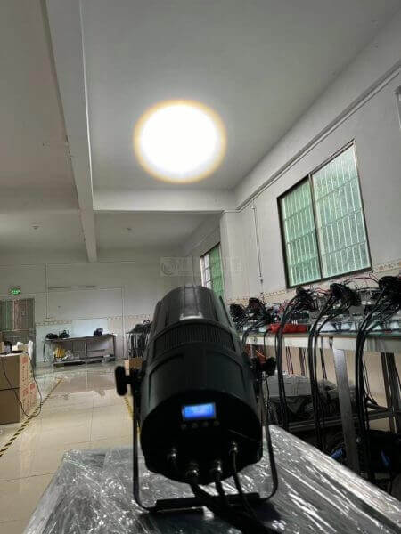 LED 300W調焦聚光燈 全防水 (自動恆壓阡景訂製款 單色300W 雙色自動恆定300W 不傷機)