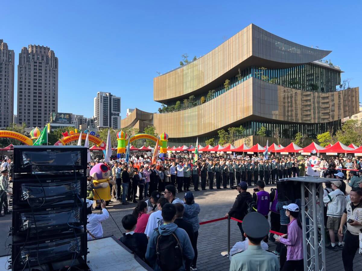 20250327-3-2-1200x900 儀隊競賽 大範圍音響設備出租 (腳步口號收音設備)