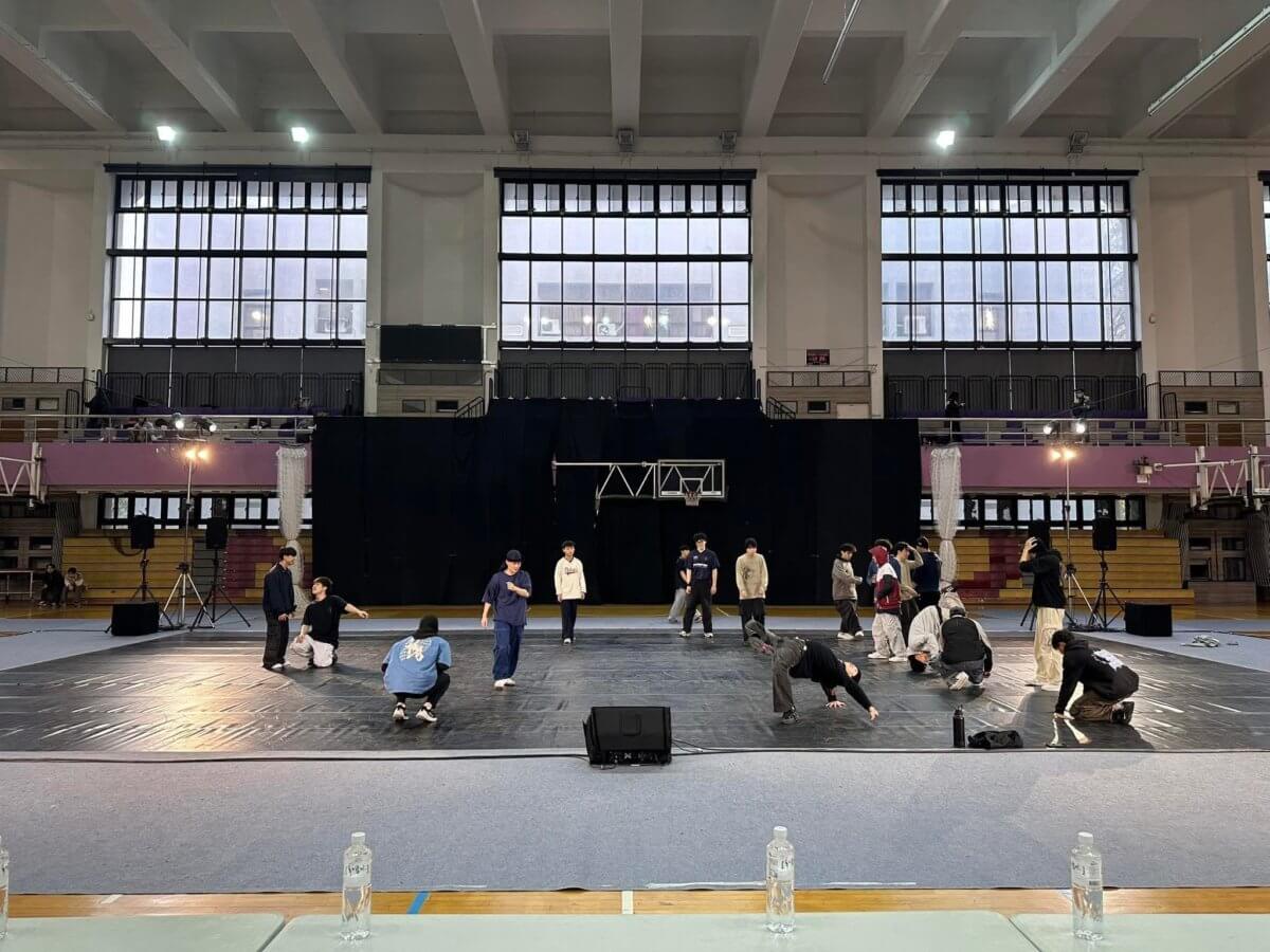 20250403-1-1200x900 熱舞成果發表音響燈光地毯出租