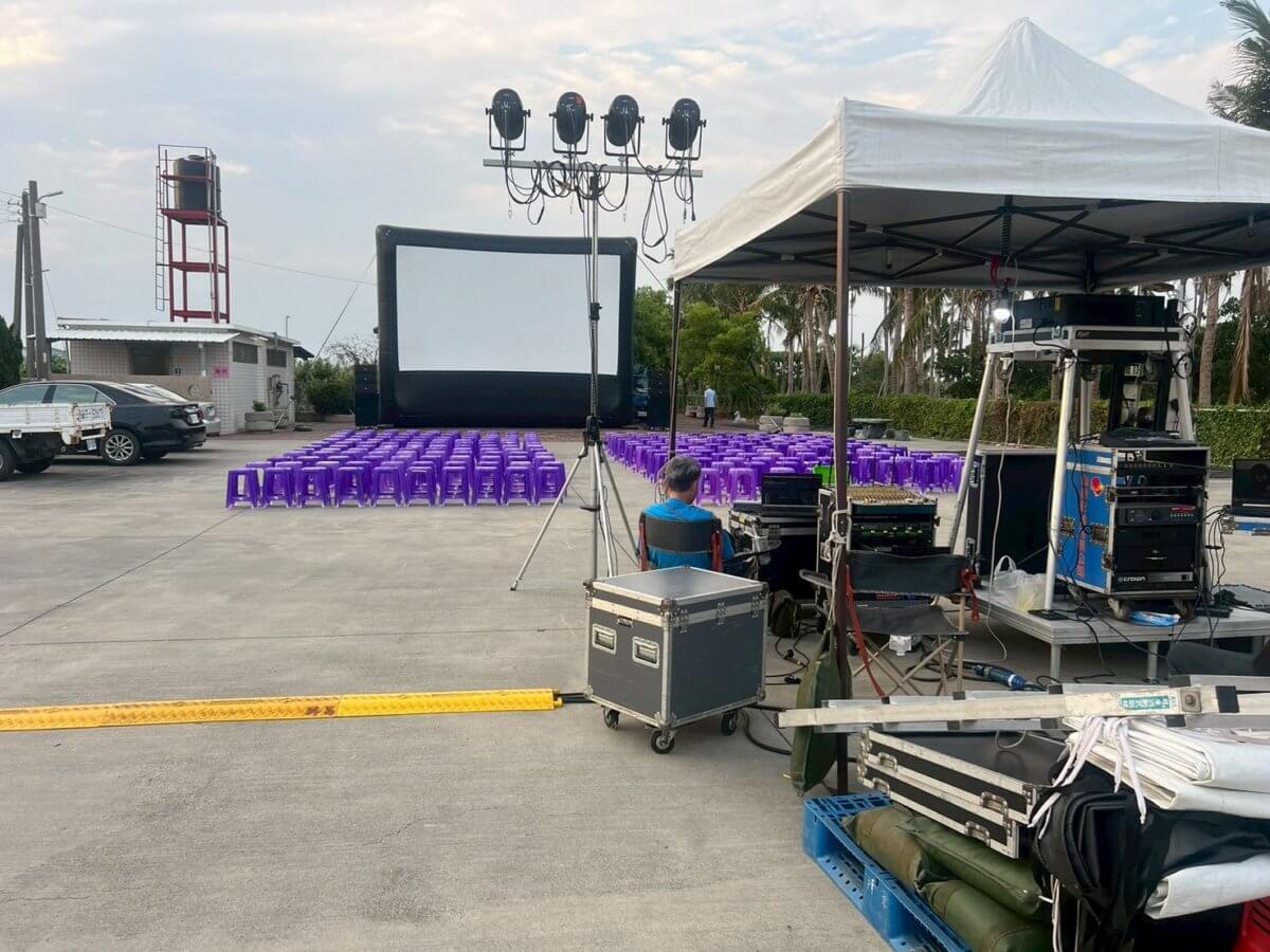 20250413-3-1200x900 不只放映電影,更在創造故事(影院設備出租)