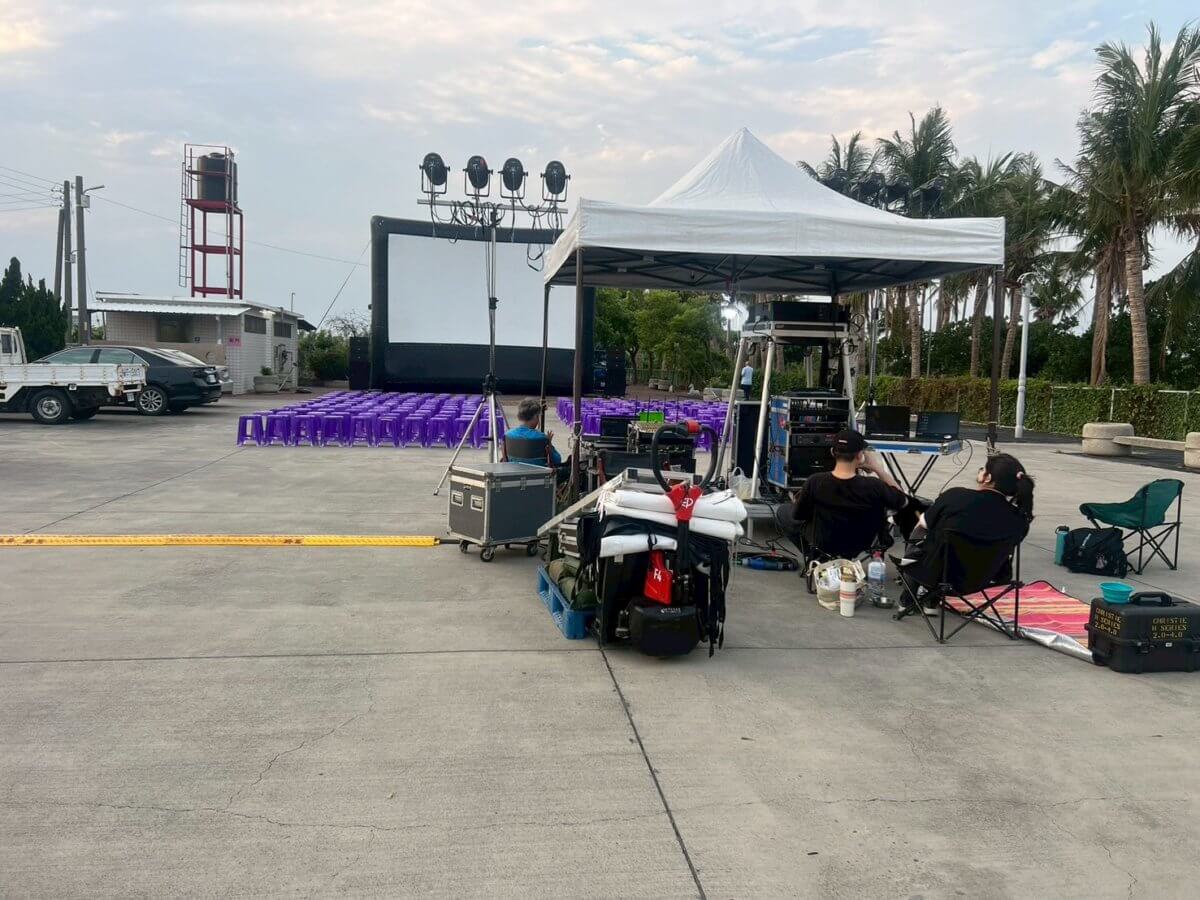 20250413-4-1200x900 不只放映電影,更在創造故事(影院設備出租)