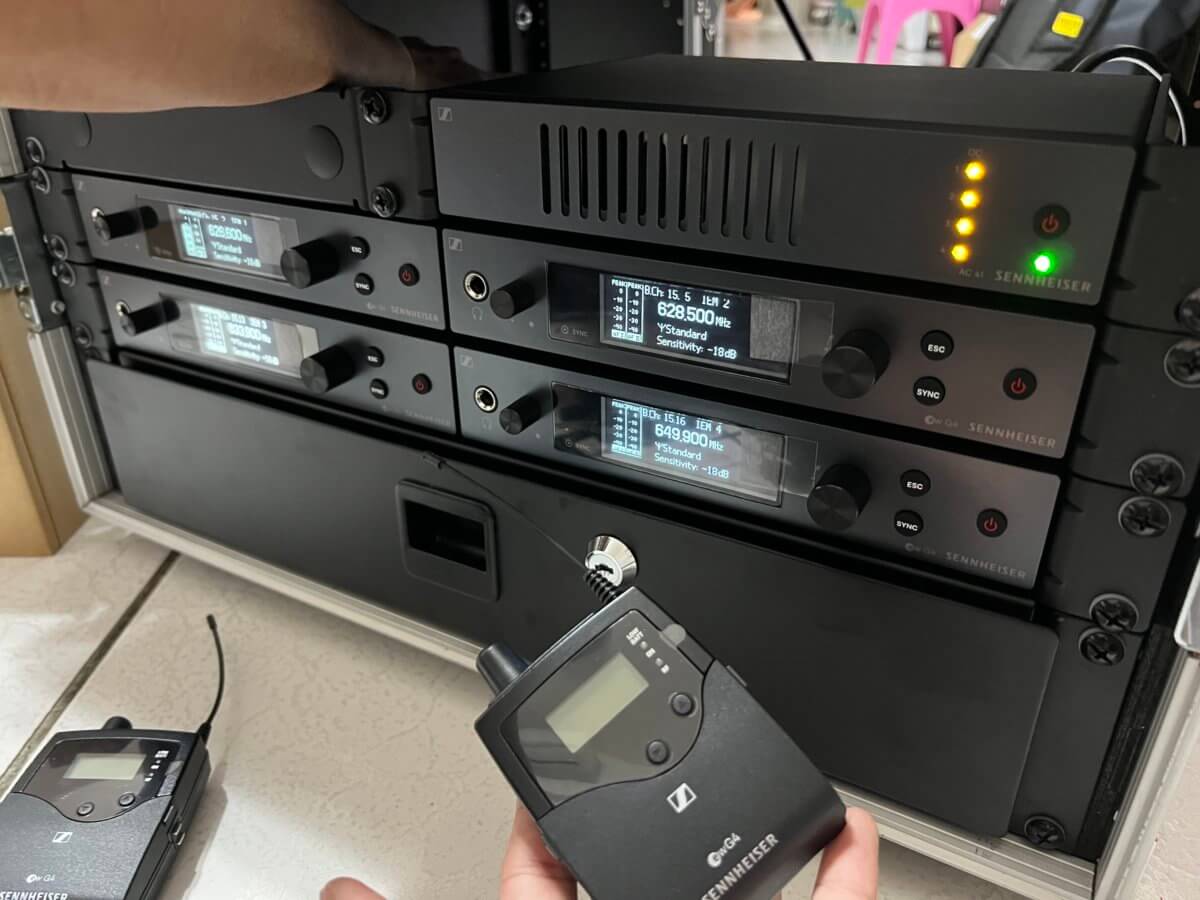 iem-g41-1200x900 舞台表演者的可靠夥伴:Sennheiser G4 入耳式無線監聽系統 出租服務
