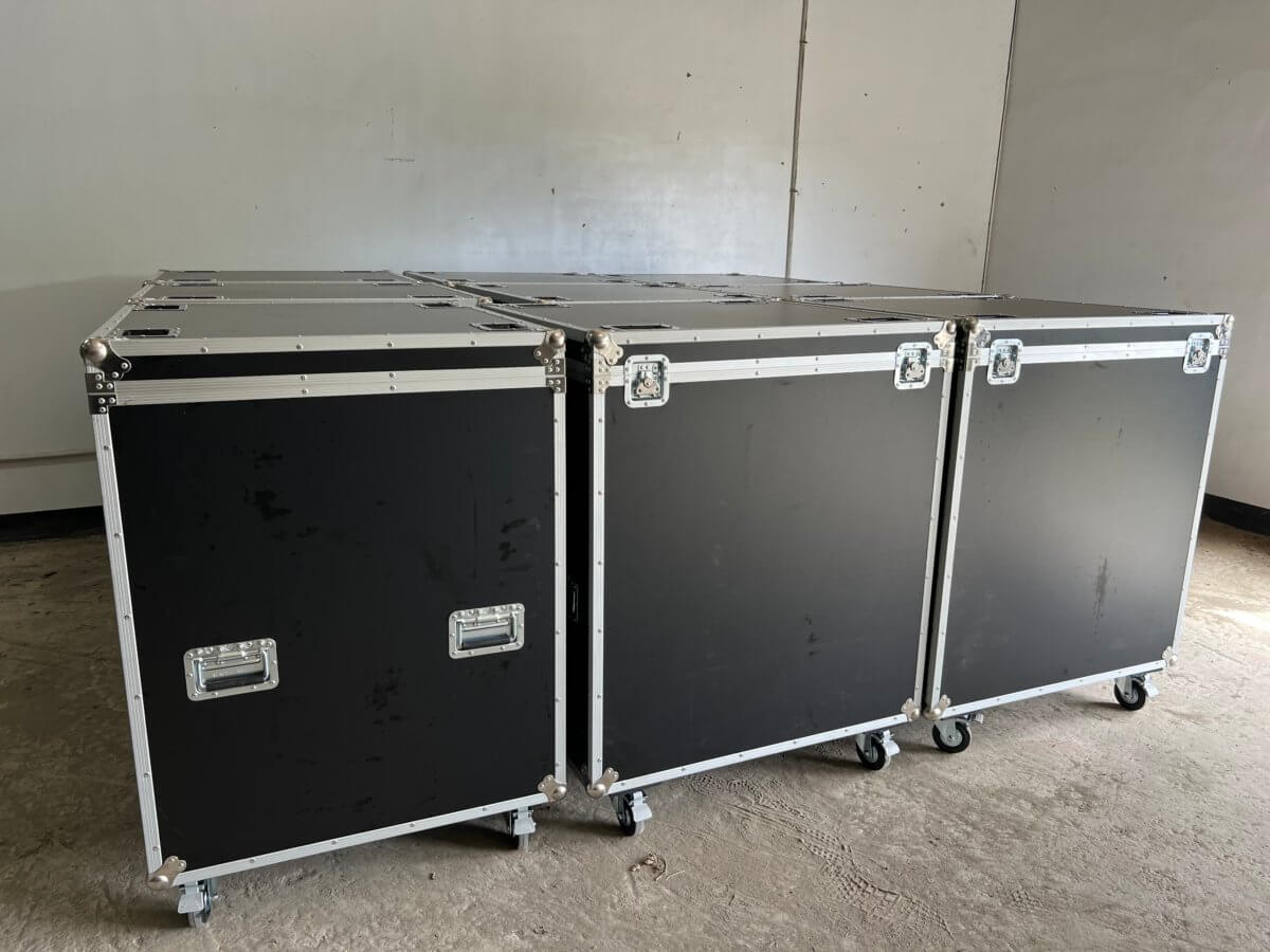 Flight-case-2-1200x900 Flight Case / Road Case 專業訂製