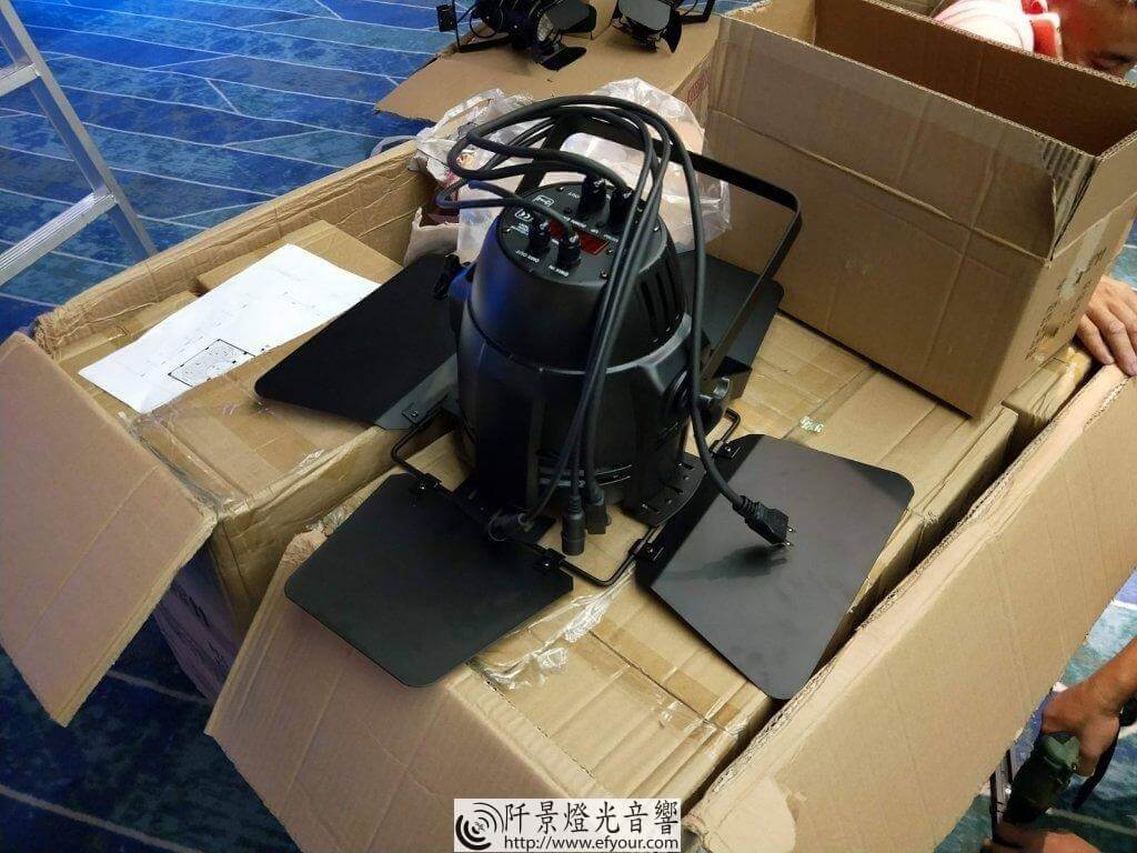 IMG20170720103135-1024x768 攝影棚燈光