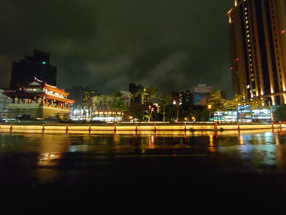 交通錐-警示燈光出租-2-1000x750 圓環內線封鎖[新竹]