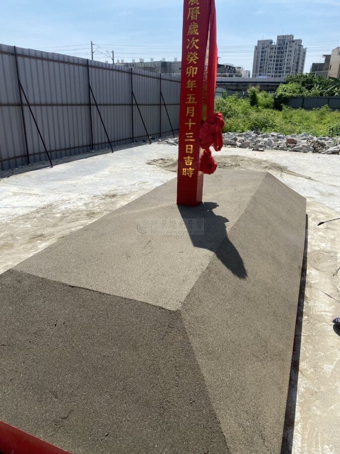 動土儀式土方製作＋紅龍柱2-4-675x900 營建起建儀式 土立方施作＋龍柱製作