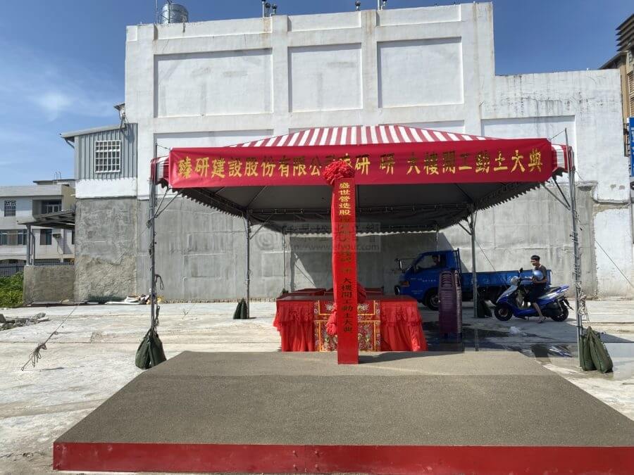 動土儀式土方製作＋紅龍柱3-2-900x675 營建起建儀式 土立方施作＋龍柱製作
