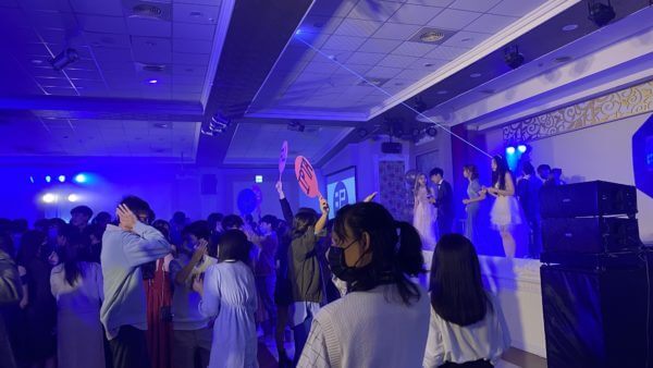 大學夜 派對 酒精 音樂