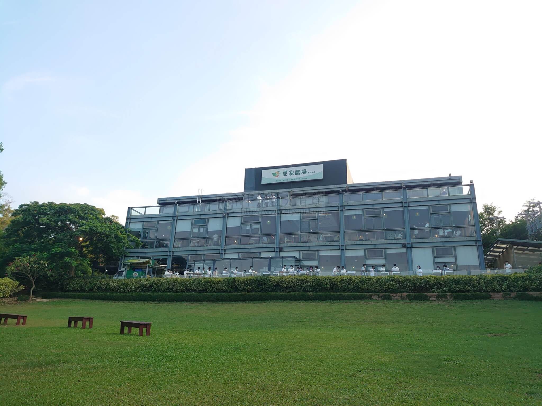 十周年同仁野餐活動-4-scaled 企業十周年慶祝員工餐敘聚會