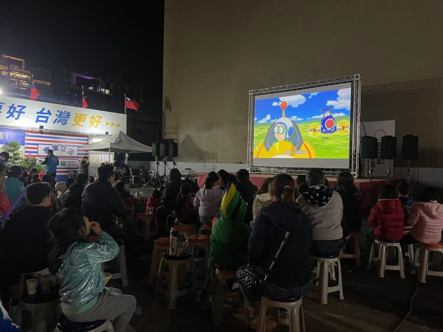 哆啦A夢大雄與天空的理想鄉1-900x675 【電影哆啦A夢：大雄與天空的理想鄉】戶外電影院