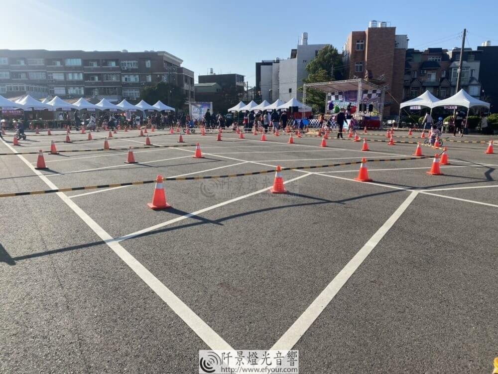 小小腳踏車趣味競賽-2 小車王之爭！ 兒童滑步車賽
