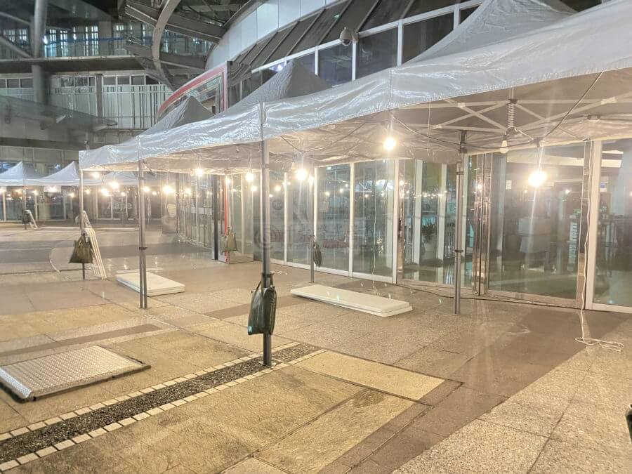 展售會帳篷舞台燈光規劃-2-900x675 展售會*帳篷舞台燈光音響視訊電力規劃