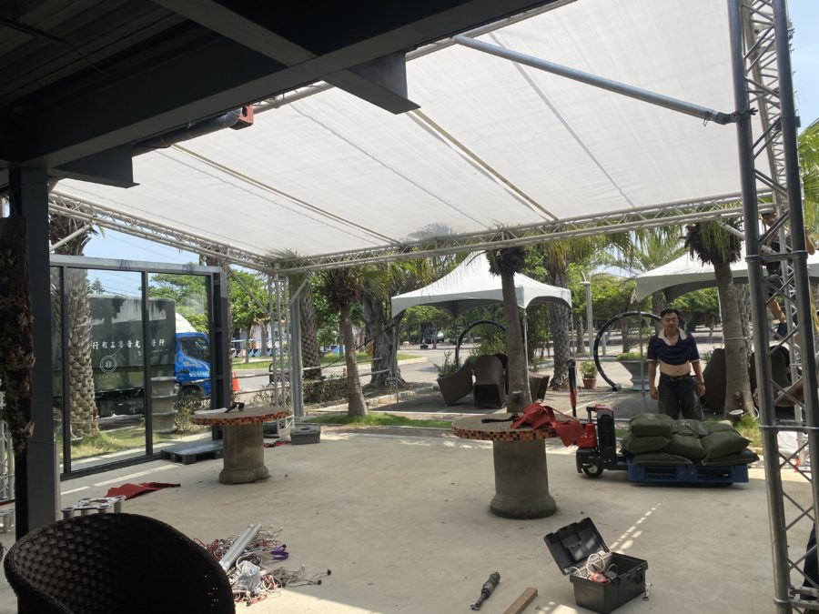 新竹拉菲爾cafe-庭院客製化臨時結構美觀帳棚搭設-3-900x675 新竹拉菲爾cafe 庭院客製化臨時結構美觀帳棚搭設