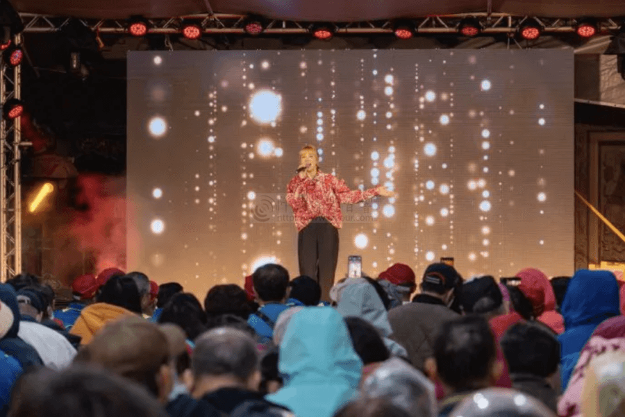 桃園文化局「戀戀情歌演唱會」蘆竹德林寺登場重現懷舊金曲-9-900x601 民歌演唱會燈光音響執行