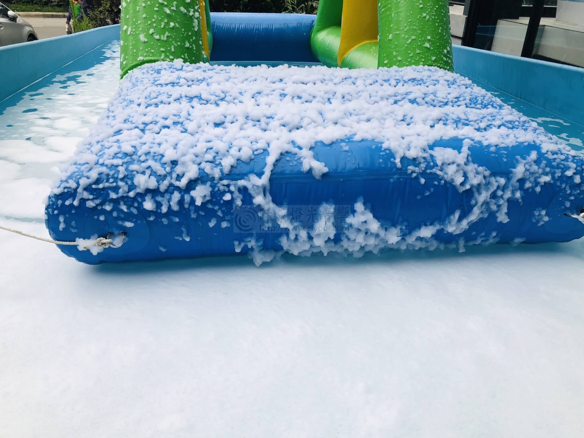 泳池-兒童泡沫機出租3-scaled 泡沫派對-泳池派對（Pool party）