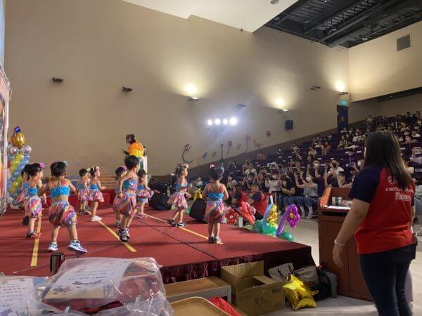 美好美滿 幼幼畢業季摟