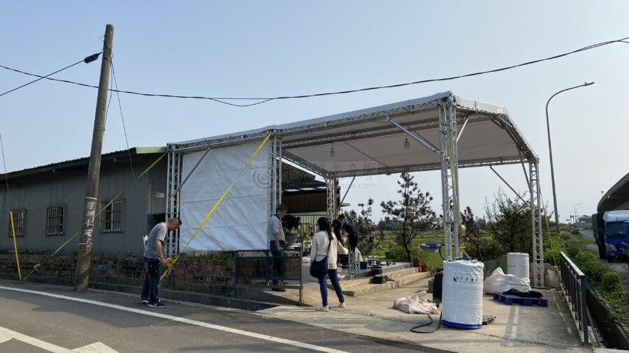 美式婚禮用餐帳棚搭設-2-900x506 美式聚會/庭園餐敘帳