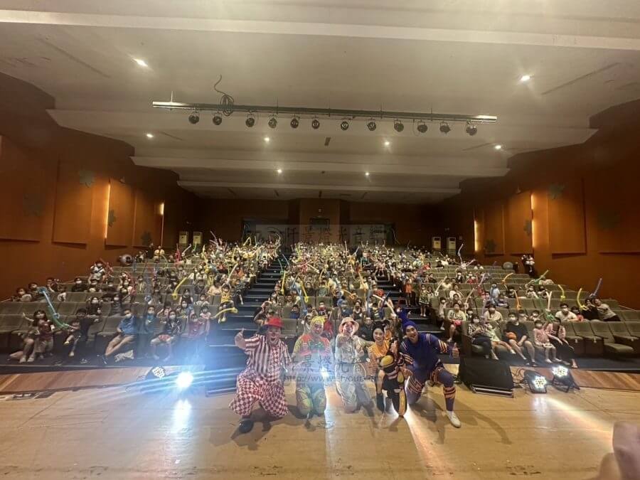 親子家庭日-劇場安排2-900x675 企業家庭日 兒童劇場 小丑派對
