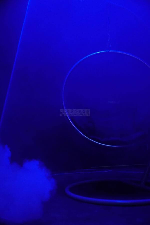 鐳射光光源出租3-600x900 暗面 光 雷射 展覽燈光規劃