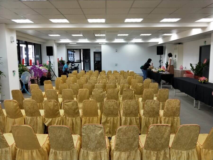 間單企業聚餐-公司員工訓練2-900x675 建議開幕。說明會 聚餐