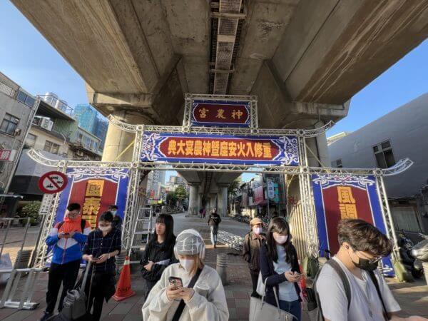 入火安座繞進 雙層中式牌樓 製作